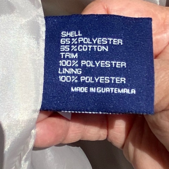 Mackintosh rain jacket with Detachable hood and large pockets. Preppy gear. - Picture 8 of 12